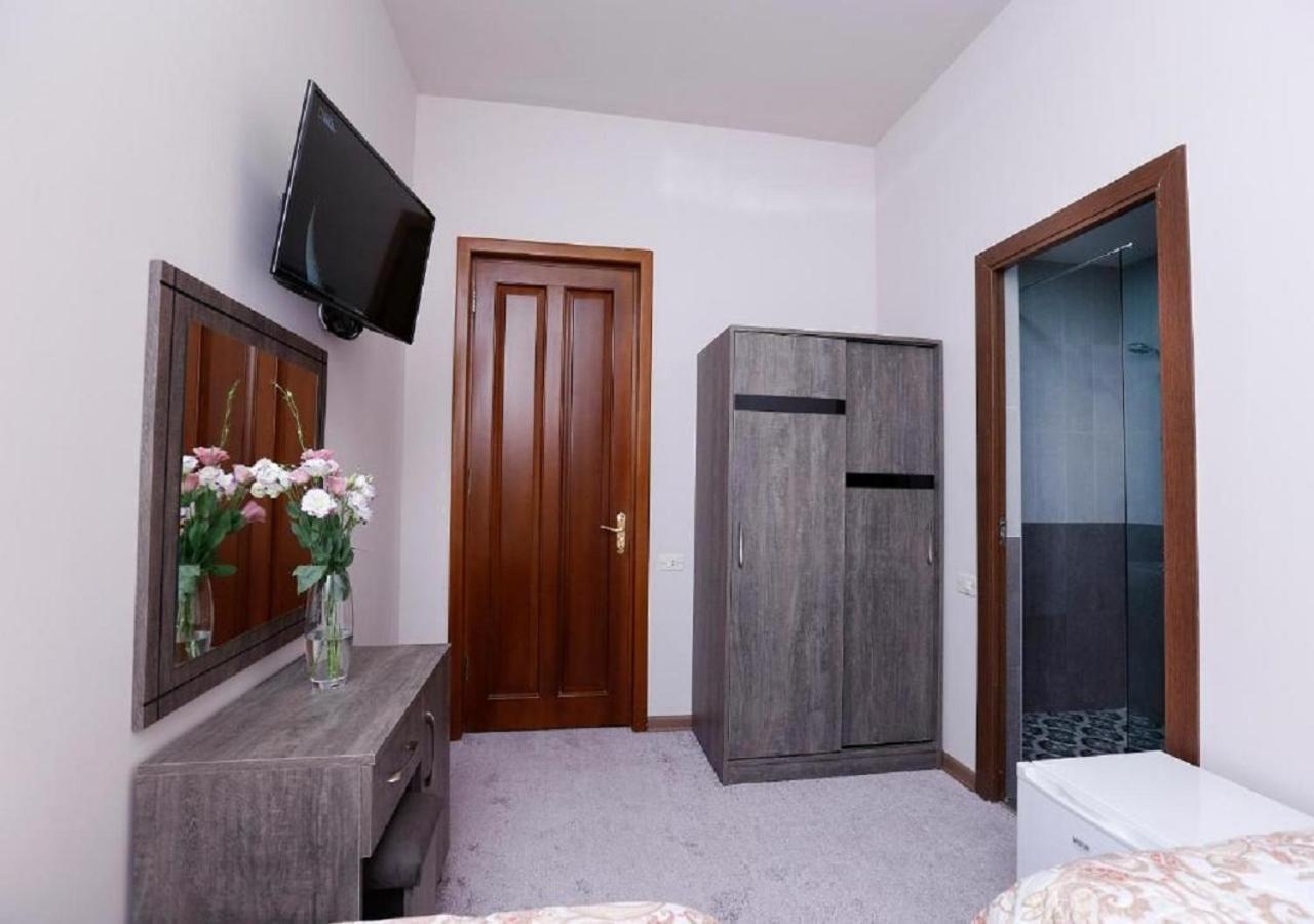 Yard Guesthouse Jereván Kültér fotó