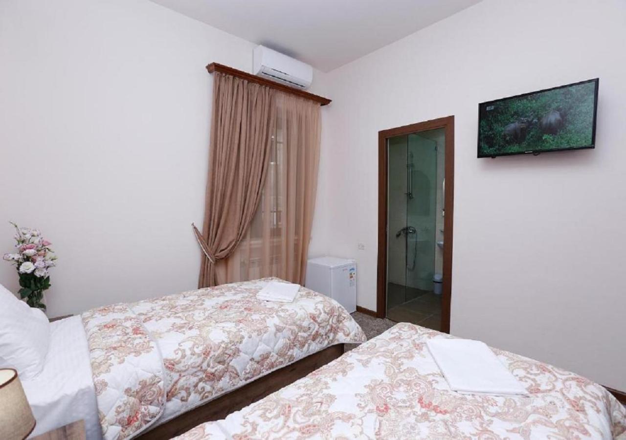 Yard Guesthouse Jereván Kültér fotó
