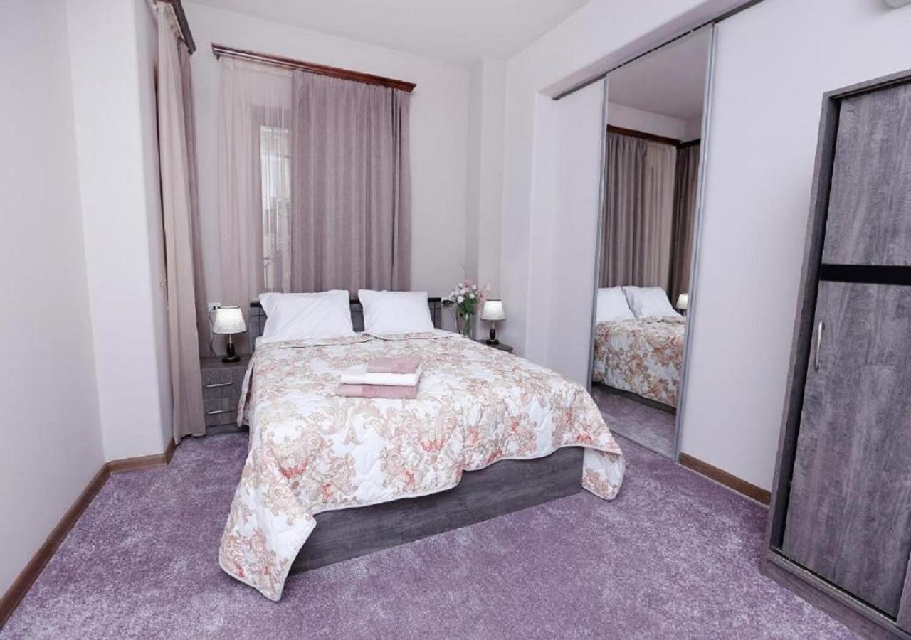 Yard Guesthouse Jereván Kültér fotó